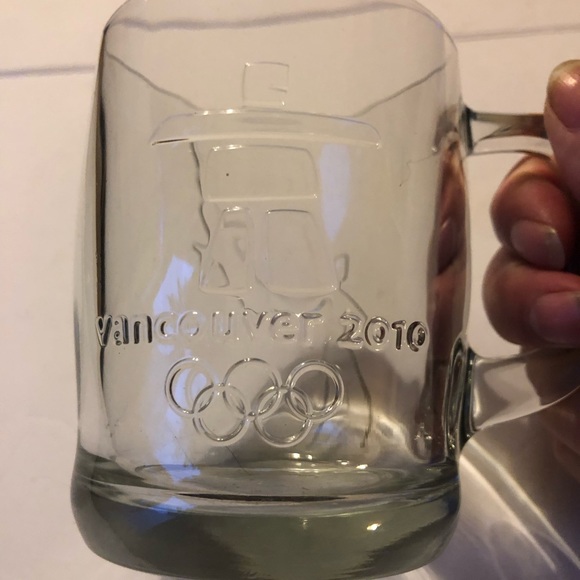 2010 Vancouver Olympics Etched Glass Clear Mug - Picture 6 of 10